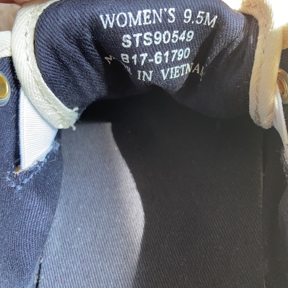 Sperry - Picture 4 of 4